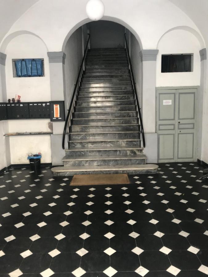 Casa Vacanza " La Rosa " Imperia Liguria Exterior foto